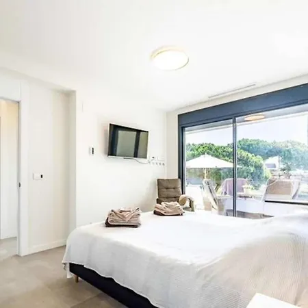 Apartment Luxury With 3 Bedrooms In *
